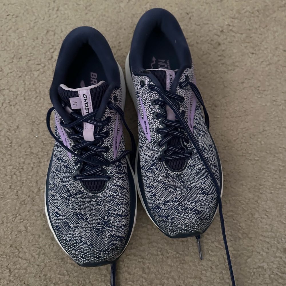Brooks Ghost